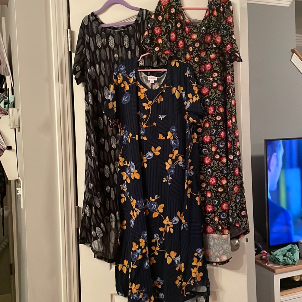 EUC Bundle of 3 size small Lularoe Carly Dresses